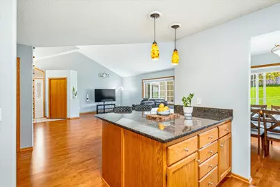 702 E Nicollet Boulevard, Burnsville, MN 55337 - Photo 14