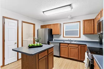 7398 Brunswick Avenue N, Brooklyn Park, MN 55443 - Photo 10