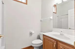 10471 Spyglass Dr, Eden Prairie, MN 55347 - Photo 26