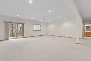 10471 Spyglass Dr, Eden Prairie, MN 55347 - Photo 28