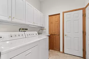 10471 Spyglass Dr, Eden Prairie, MN 55347 - Photo 36