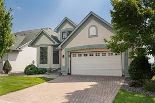 10471 Spyglass Dr, Eden Prairie, MN 55347 - Photo 38