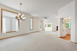 10471 Spyglass Dr, Eden Prairie, MN 55347 - Photo 14