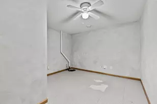 10471 Spyglass Dr, Eden Prairie, MN 55347 - Photo 34