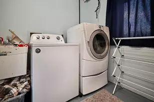 907 E 4th St, Winona, MN 55987 - Photo 20