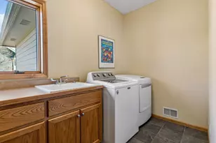 1809 Legacy Dr, Faribault, MN 55021 - Photo 22