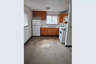 1105 11th Street N, Fargo, ND 58102 - Photo 2