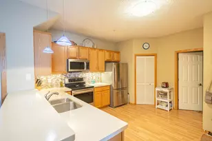 3615 Lawndale Ln N, Plymouth, MN 55446 - Photo 6