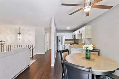 1042 Pontiac Lane, Chanhassen, MN 55317 - Photo 8