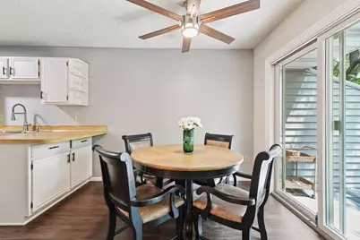 1042 Pontiac Lane, Chanhassen, MN 55317 - Photo 12