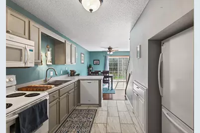 8606 Quarry Ridge Lane #J, Woodbury, MN 55125 - Photo 14