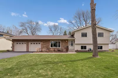 1197 Jackson Street S, Shakopee, MN 55379 - Photo 2