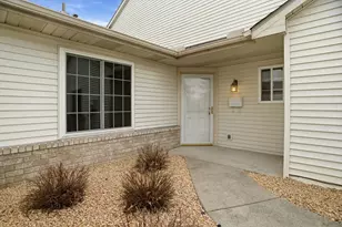 7855 Forest Blvd, Woodbury, MN 55125 - Photo 2