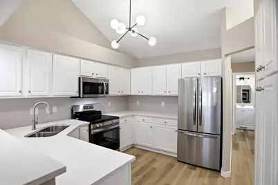 7855 Forest Boulevard #D, Woodbury, MN 55125 - Photo 8