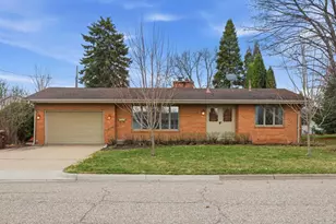 610 1st St NE, Buffalo, MN 55313 - Photo 1