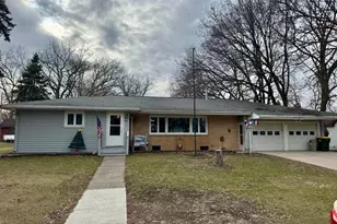 760 2nd St E, Lake Lillian, MN 56253 - Photo 2