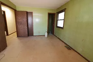 2100 Highland Dr, Burnsville, MN 55337 - Photo 16