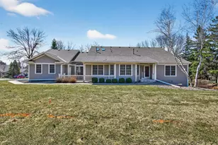 1692 Kerry Ln, Woodbury, MN 55125 - Photo 1