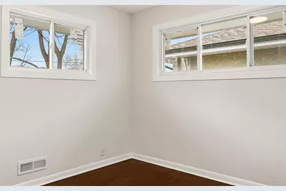 4925 Queen Avenue N, Minneapolis, MN 55430 - Photo 14