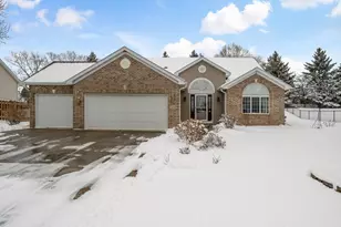 3690 Commonwealth Rd, Woodbury, MN 55125 - Photo 1