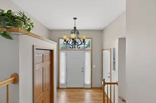 945 Golfers Ct SE, Rochester, MN 55904 - Photo 4
