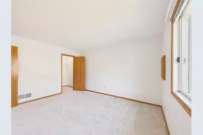 14264 Glencove Path, Apple Valley, MN 55124 - Photo 16