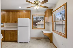 6855 7th St NE, Fridley, MN 55432 - Photo 10