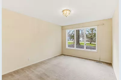 101 Wildwood Bay Drive, Mahtomedi, MN 55115 - Photo 36