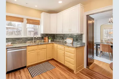 1917 Summit Avenue #2, Saint Paul, MN 55105 - Photo 18