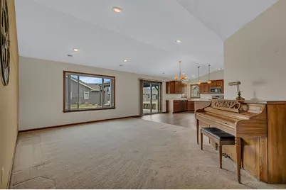 113 Glenview Loop, Saint Cloud, MN 56303 - Photo 4