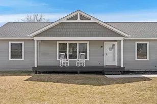 1555 127th St, New Richmond, WI 54017 - Photo 2