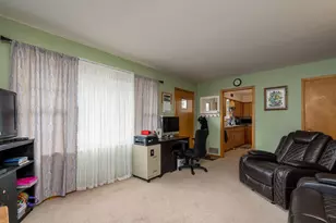 105 5th St NW, Montgomery, MN 56069 - Photo 4