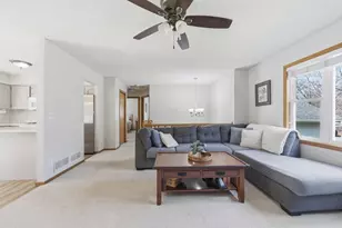 2044 Burke Ave E, North Saint Paul, MN 55109 - Photo 16