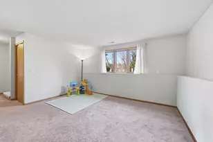 2044 Burke Ave E, North Saint Paul, MN 55109 - Photo 34