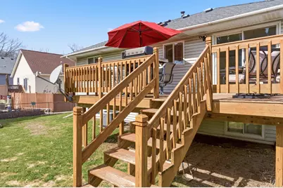 2044 Burke Avenue E, North Saint Paul, MN 55109 - Photo 12