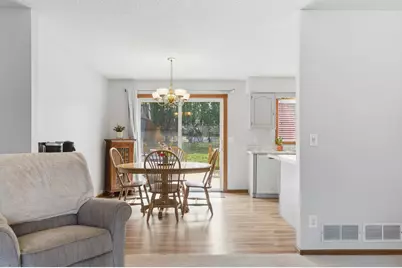 2044 Burke Avenue E, North Saint Paul, MN 55109 - Photo 18