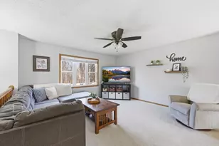 2044 Burke Ave E, North Saint Paul, MN 55109 - Photo 14