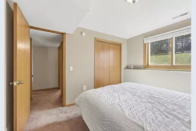 2044 Burke Avenue E, North Saint Paul, MN 55109 - Photo 42