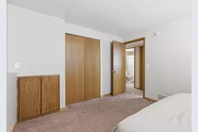 2044 Burke Avenue E, North Saint Paul, MN 55109 - Photo 40