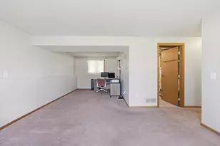 2044 Burke Ave E, North Saint Paul, MN 55109 - Photo 36