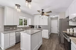 4569 Shoreline Dr, Spring Park, MN 55384 - Photo 8