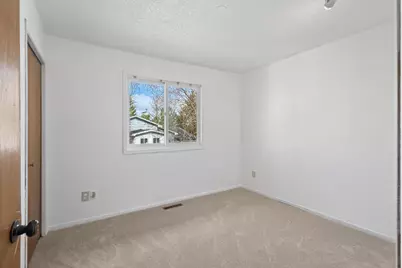 7073 17th Street N, Oakdale, MN 55128 - Photo 18