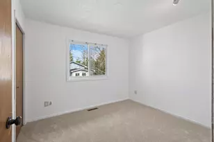 7073 17th St N, Oakdale, MN 55128 - Photo 18