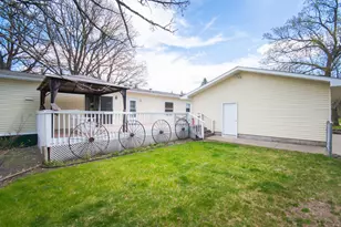 220 Birch Ave, Alexandria, MN 56308 - Photo 2