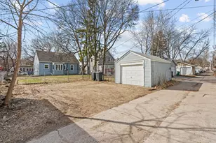 3214 Dupont Ave N, Minneapolis, MN 55412 - Photo 28