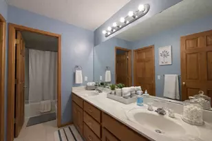 18412 Pathfinder Dr, Eden Prairie, MN 55347 - Photo 22