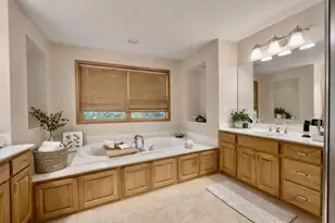 18412 Pathfinder Dr, Eden Prairie, MN 55347 - Photo 16