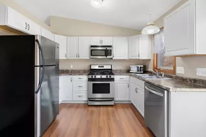 2015 Heritage Drive, Shakopee, MN 55379 - Photo 4