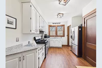 1008 Grotto Street N, Saint Paul, MN 55103 - Photo 6