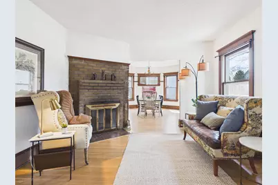 1008 Grotto Street N, Saint Paul, MN 55103 - Photo 2